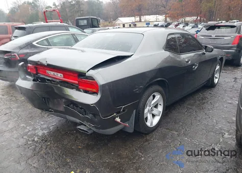 2014 Dodge Challenger Sxt from USA, damaged, VIN 2C3CDYAG7EH304462